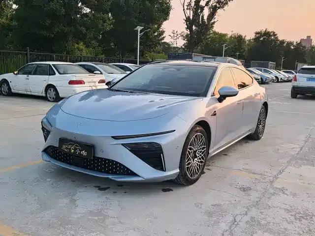 Nezha S 2022 Pure Electric 715km Rear-Wheel Drive Large Version