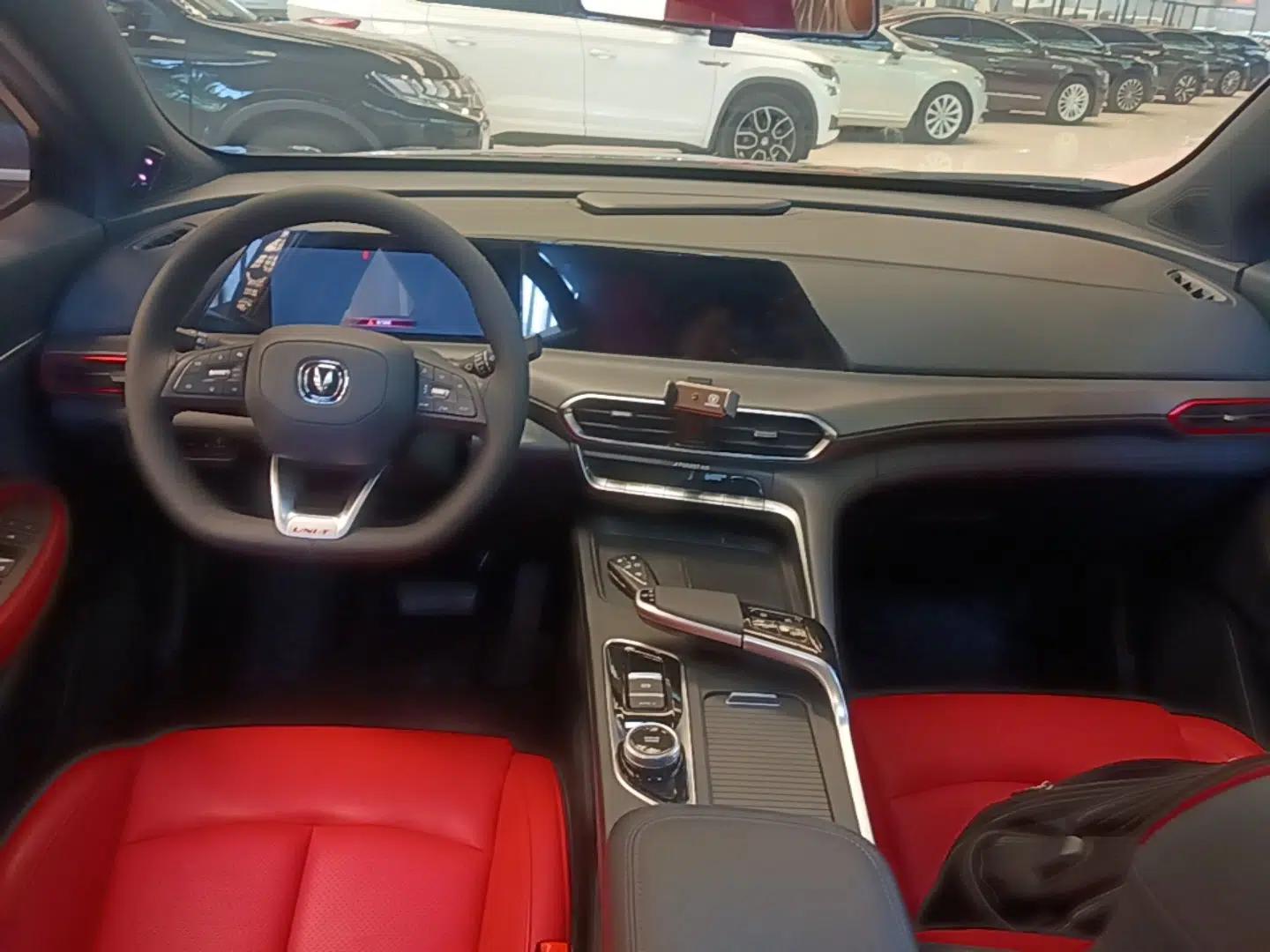 CHANGAN UNI-T 2020 1.5T Flagship Version — миниатюра 12