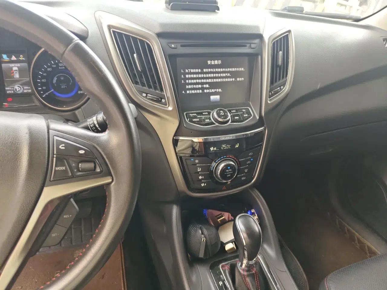 CHANGAN CS75 2014 1.8T Automatic Elite Model China IV Standard — миниатюра 13