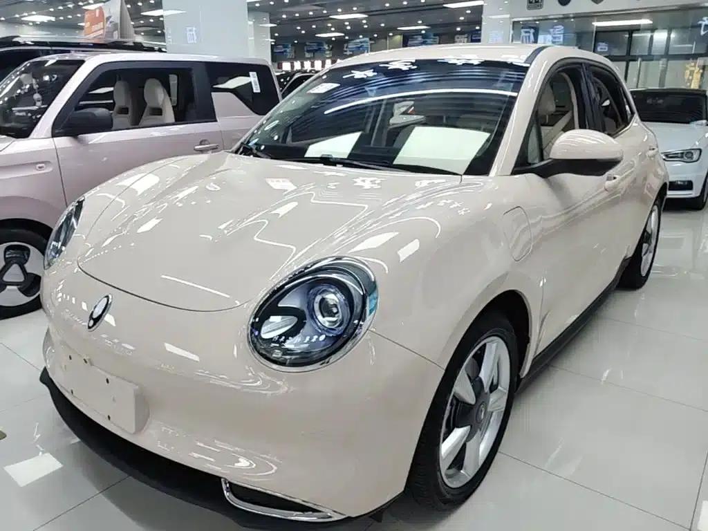 ORA Good Cat 2023 Model, 401km Standard Range, Luxury Edition, Lithium Iron Phosphate — миниатюра 1