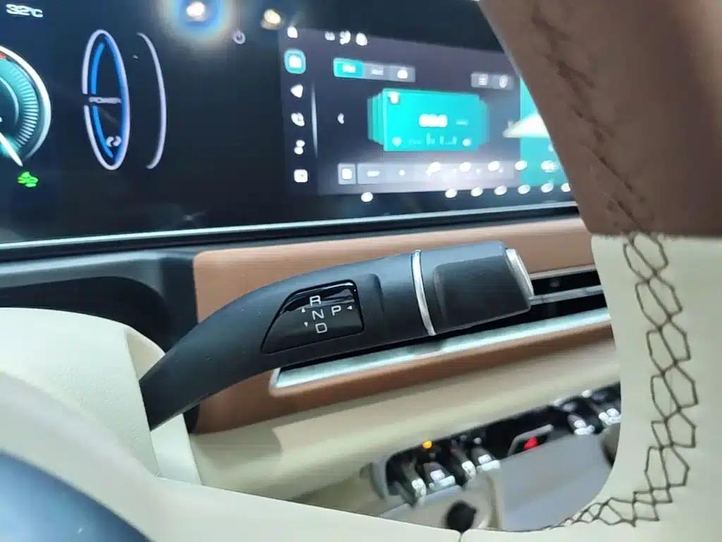 ORA Good Cat 2023 Model, 401km Standard Range, Luxury Edition, Lithium Iron Phosphate — миниатюра 14