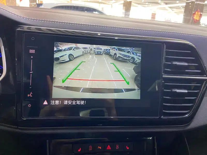 Jetta VS7 2022 Black Edition 1.4T Automatic Enjoyment Pro — миниатюра 8