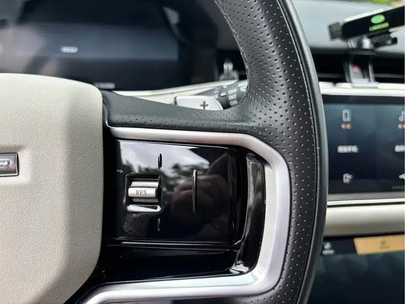 Range Rover Evoque 2022 Facelift Evoque L 249PS R-Dynamic Luxury Edition — миниатюра 13