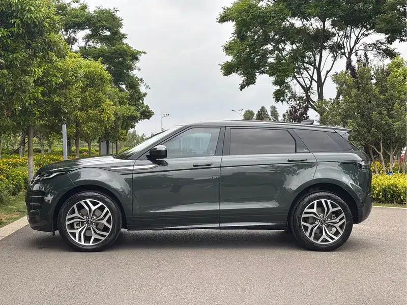 Range Rover Evoque 2022 Facelift Evoque L 249PS R-Dynamic Luxury Edition — миниатюра 4