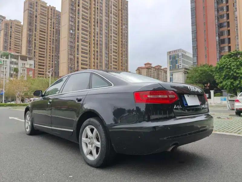 Audi A6L 2011 2.0 TFSI Automatic Standard Edition — миниатюра 4