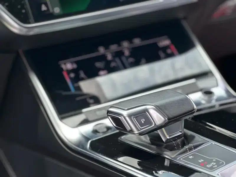 Audi A6L 2020 55 TFSI quattro Premium Dynamic Edition — миниатюра 16