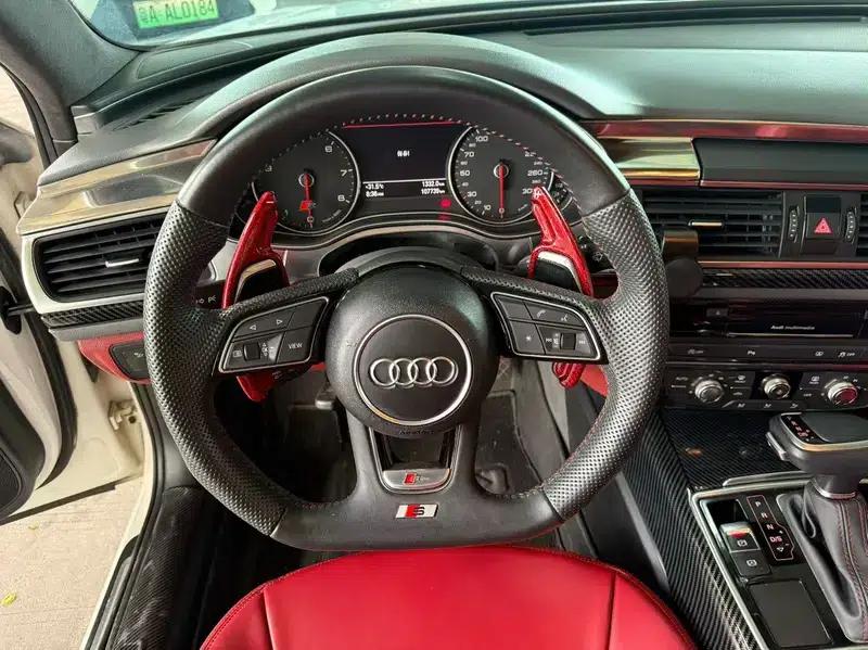 Audi A6L 2011 2.0 TFSI Automatic Comfort — миниатюра 7