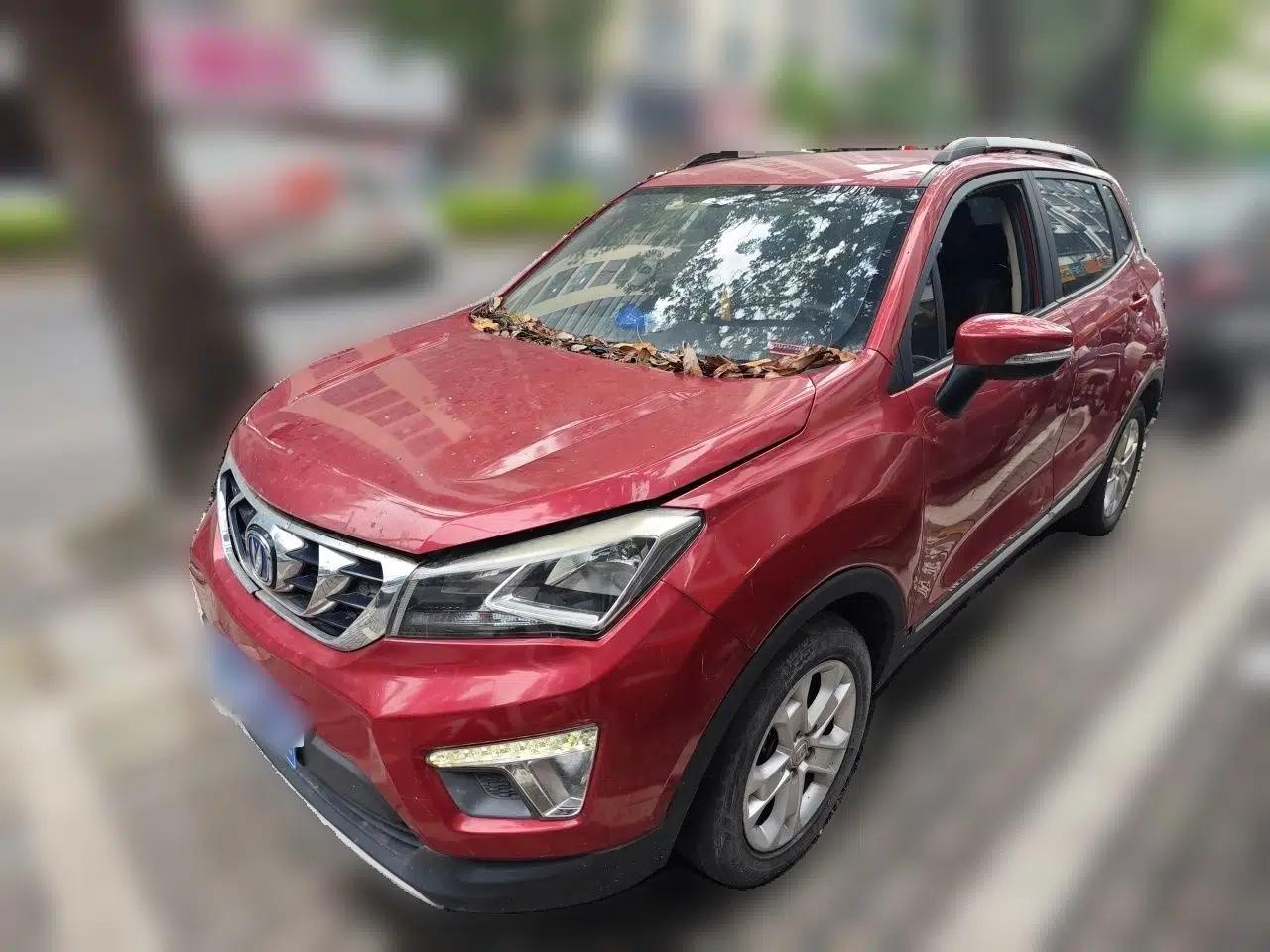 CHANGAN CS15 2016 1.5L Automatic Fashion Edition — миниатюра 1