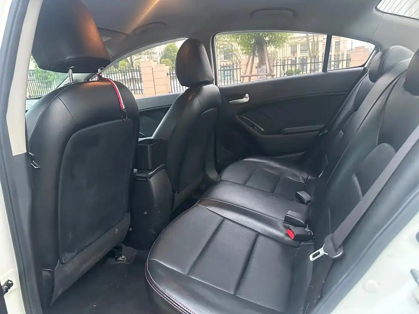 Kia K3 2016 1.6L Automatic GL — миниатюра 5
