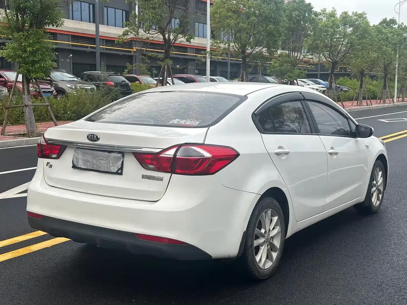 Kia K3 2016 1.6L Automatic GL — миниатюра 9