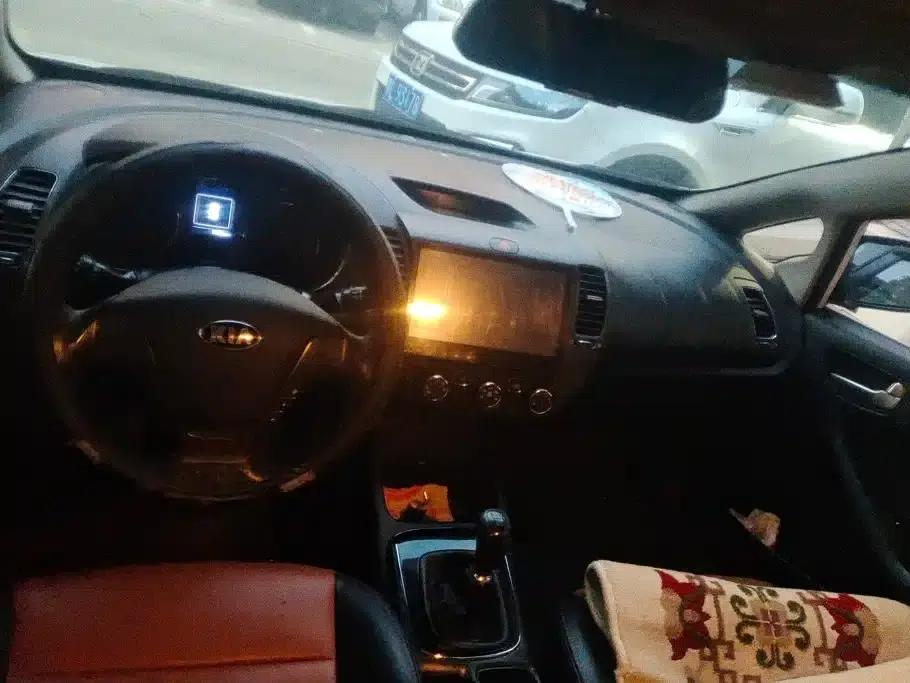 Kia K3 2016 1.6L Manual GL — миниатюра 12