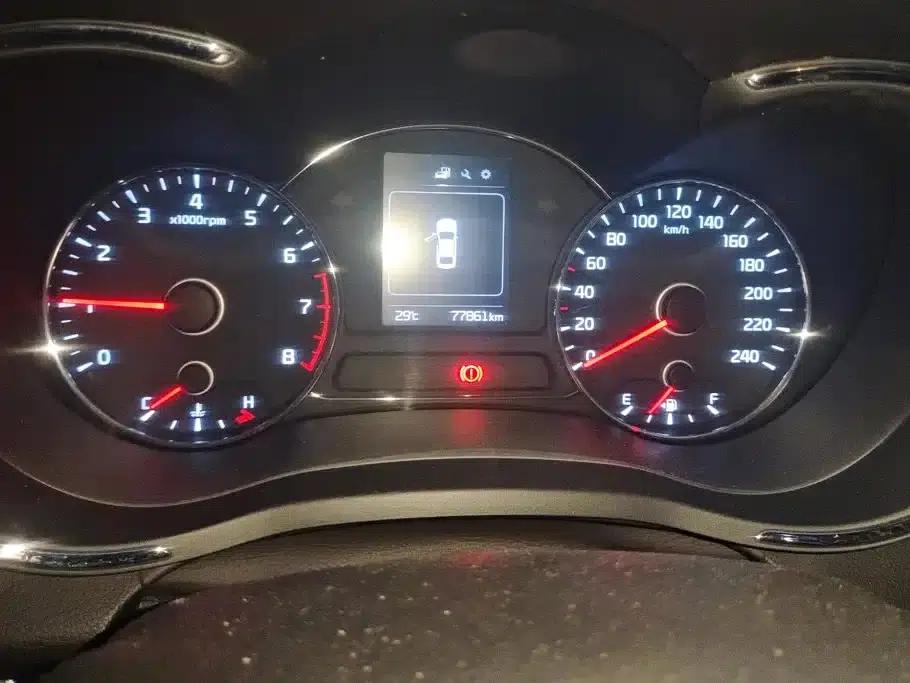 Kia K3 2016 1.6L Manual GL — миниатюра 14