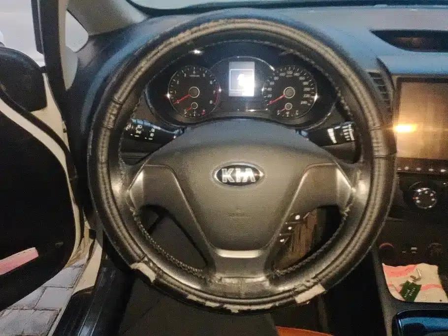 Kia K3 2016 1.6L Manual GL — миниатюра 15