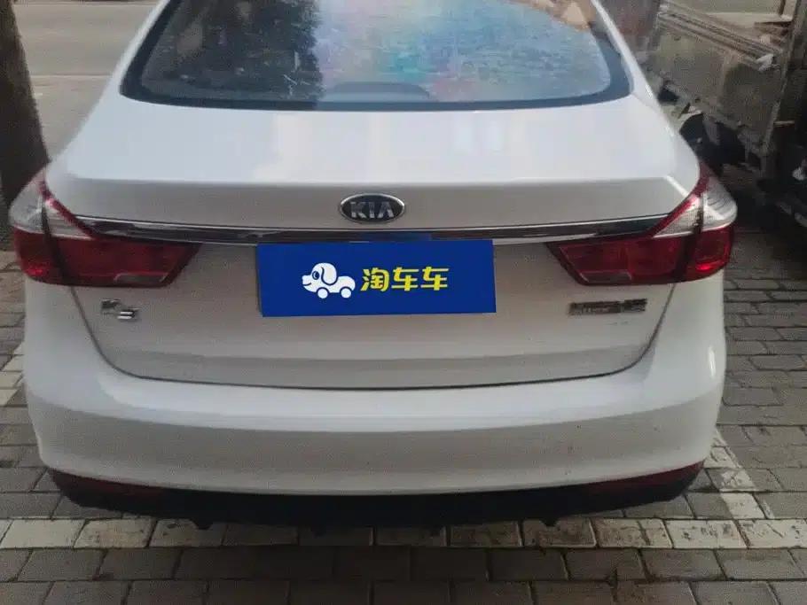 Kia K3 2016 1.6L Manual GL — миниатюра 4