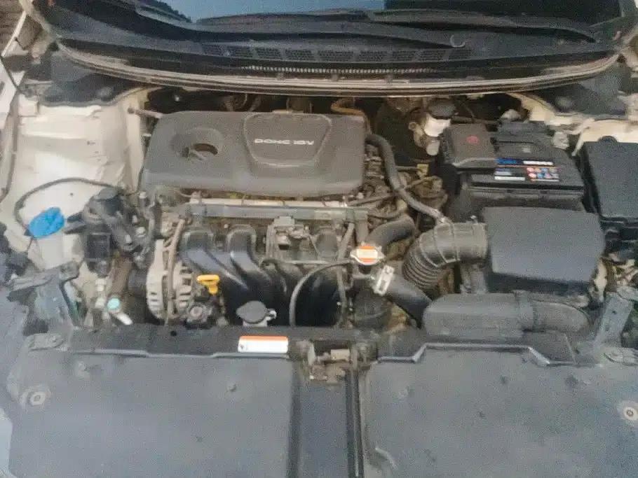 Kia K3 2016 1.6L Manual GL — миниатюра 10
