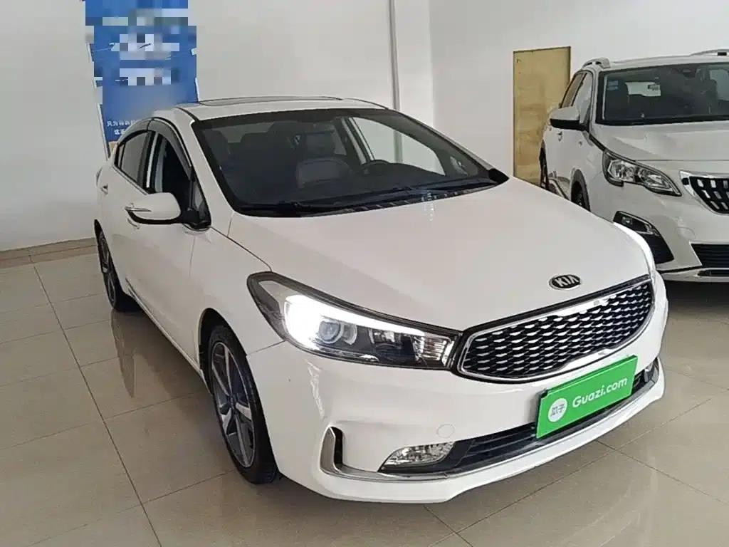 Kia K3 2017 1.6L Automatic 15th Anniversary Special Edition GLS — миниатюра 4