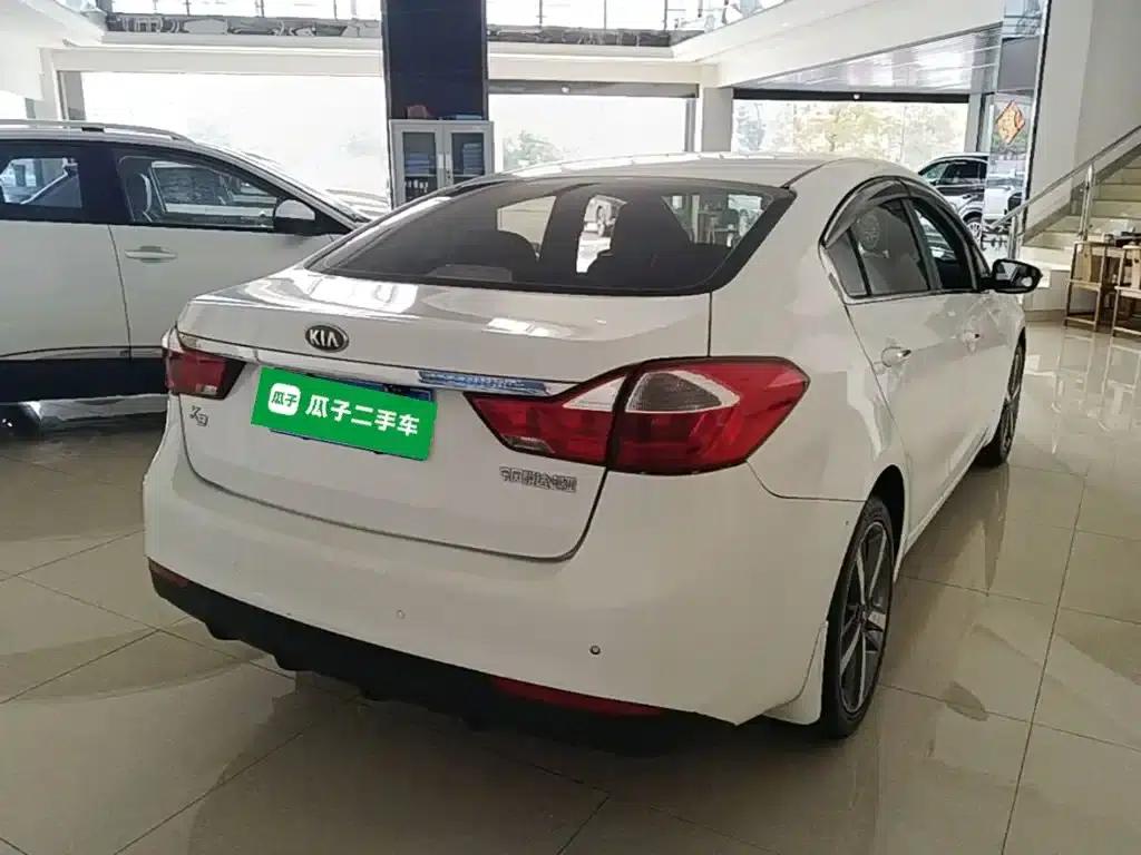Kia K3 2017 1.6L Automatic 15th Anniversary Special Edition GLS — миниатюра 7