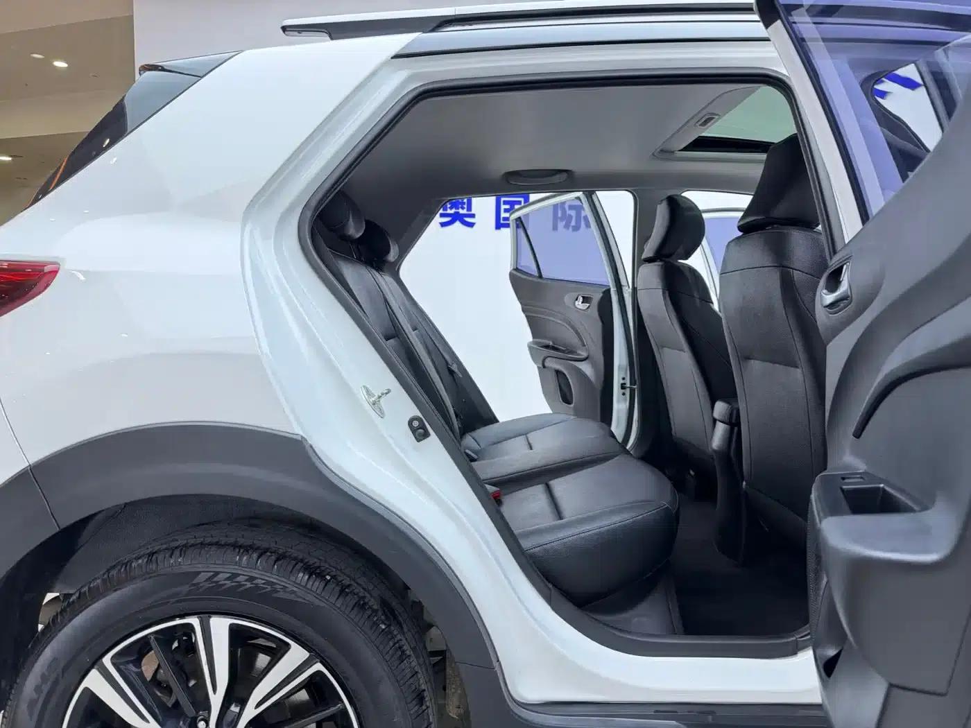 Kia K3 2021 1.4L CVT Enjoy Sunroof Edition — миниатюра 18