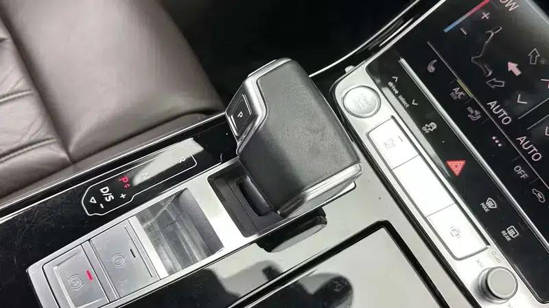 2019 Audi A8 A8L 50 TFSI quattro Comfort — миниатюра 7