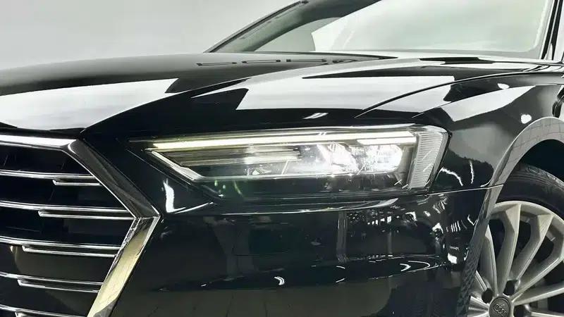 2019 Audi A8 A8L 50 TFSI quattro Comfort — миниатюра 8