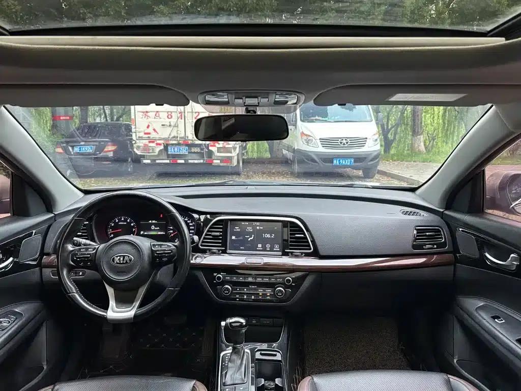 Kia K5 2017 1.8L Automatic DLX — миниатюра 6