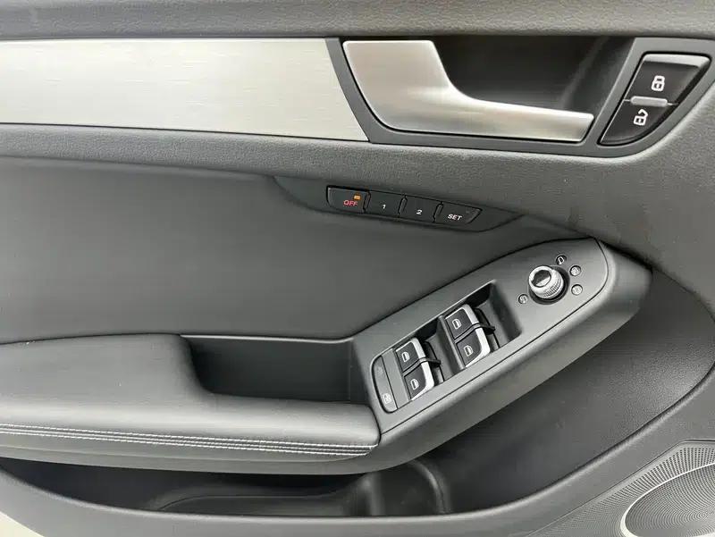 2012 Audi S5 3.0T Sportback — миниатюра 32