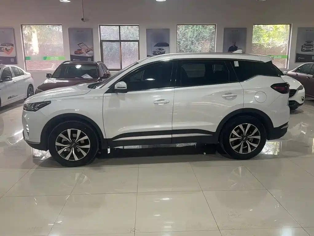 Chery Tiggo 7 2020 Divine Sport Edition 1.5T CVT Divine Sport No. 2 — миниатюра 8