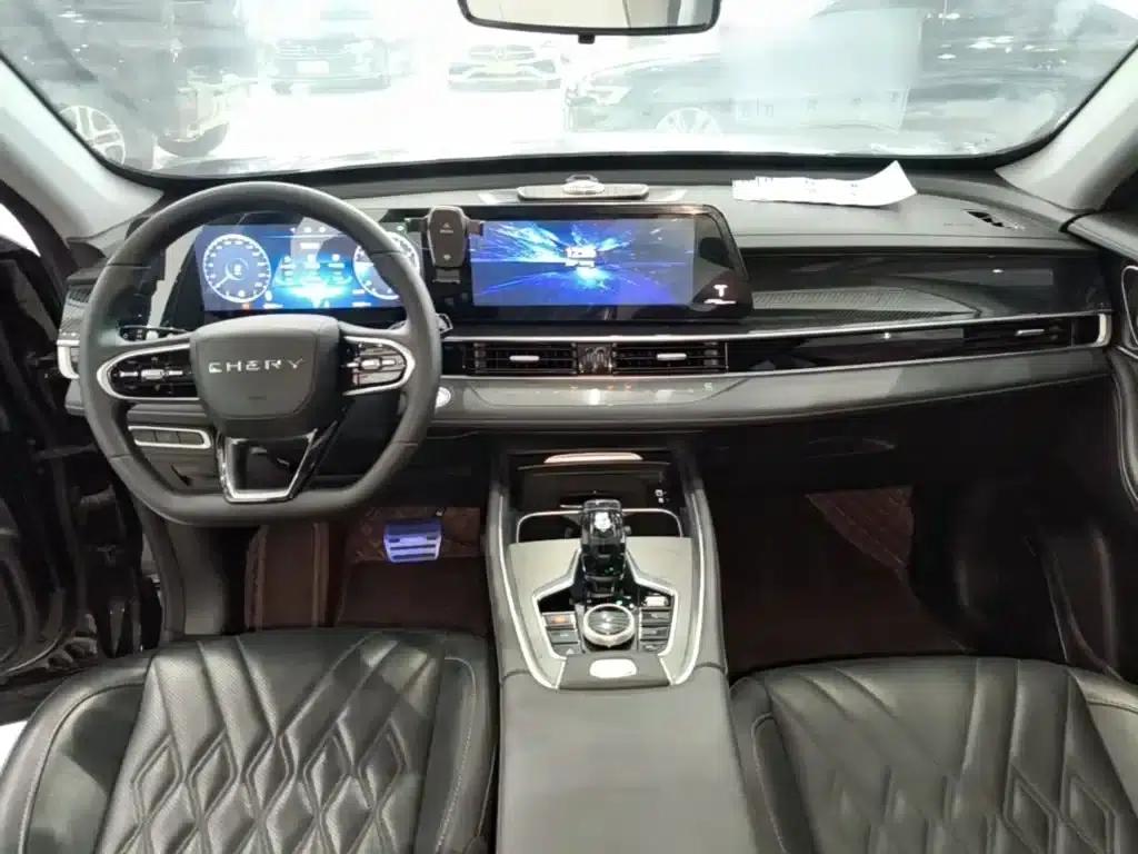 Chery Tiggo 7 PLUS 2023 Champion Edition 1.5TCI CVT Extraordinary Edition — миниатюра 10