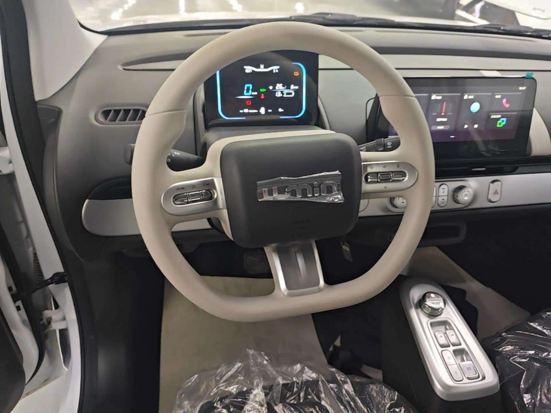 CHANGAN NEVO Lumin 2026 Model Treasure Edition 205km Passionate Beige Ningde — миниатюра 13