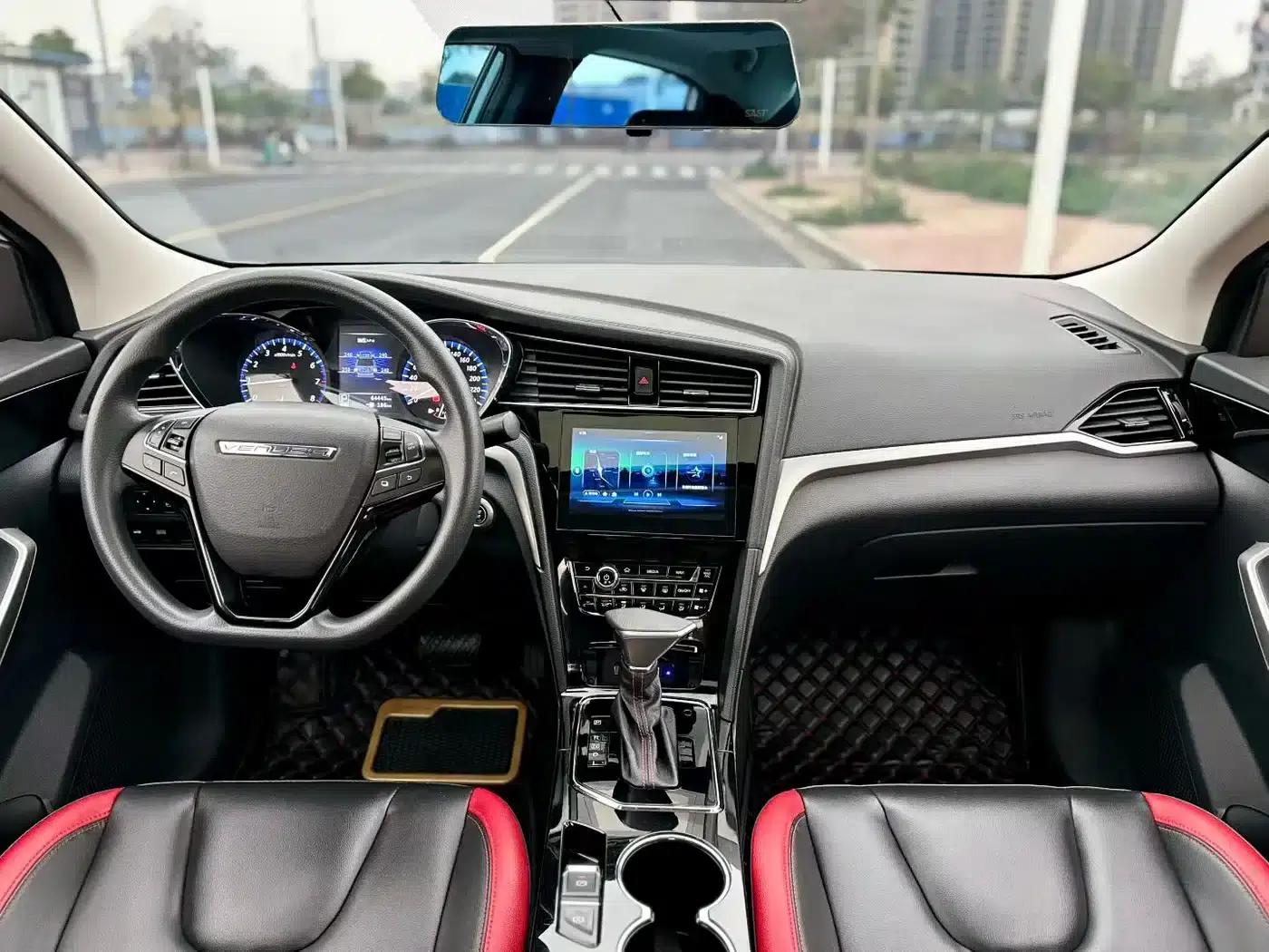 Venucia D60 2019 Model, 100,000 Glory Edition, 1.6L XL CVT, National V Emission Standard — миниатюра 5
