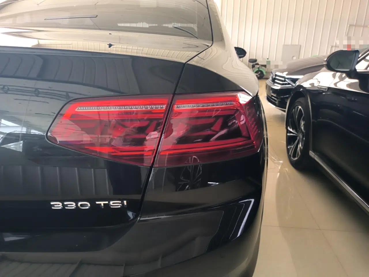 Volkswagen Magotan 2020 330TSI DSG Luxury Edition — миниатюра 9