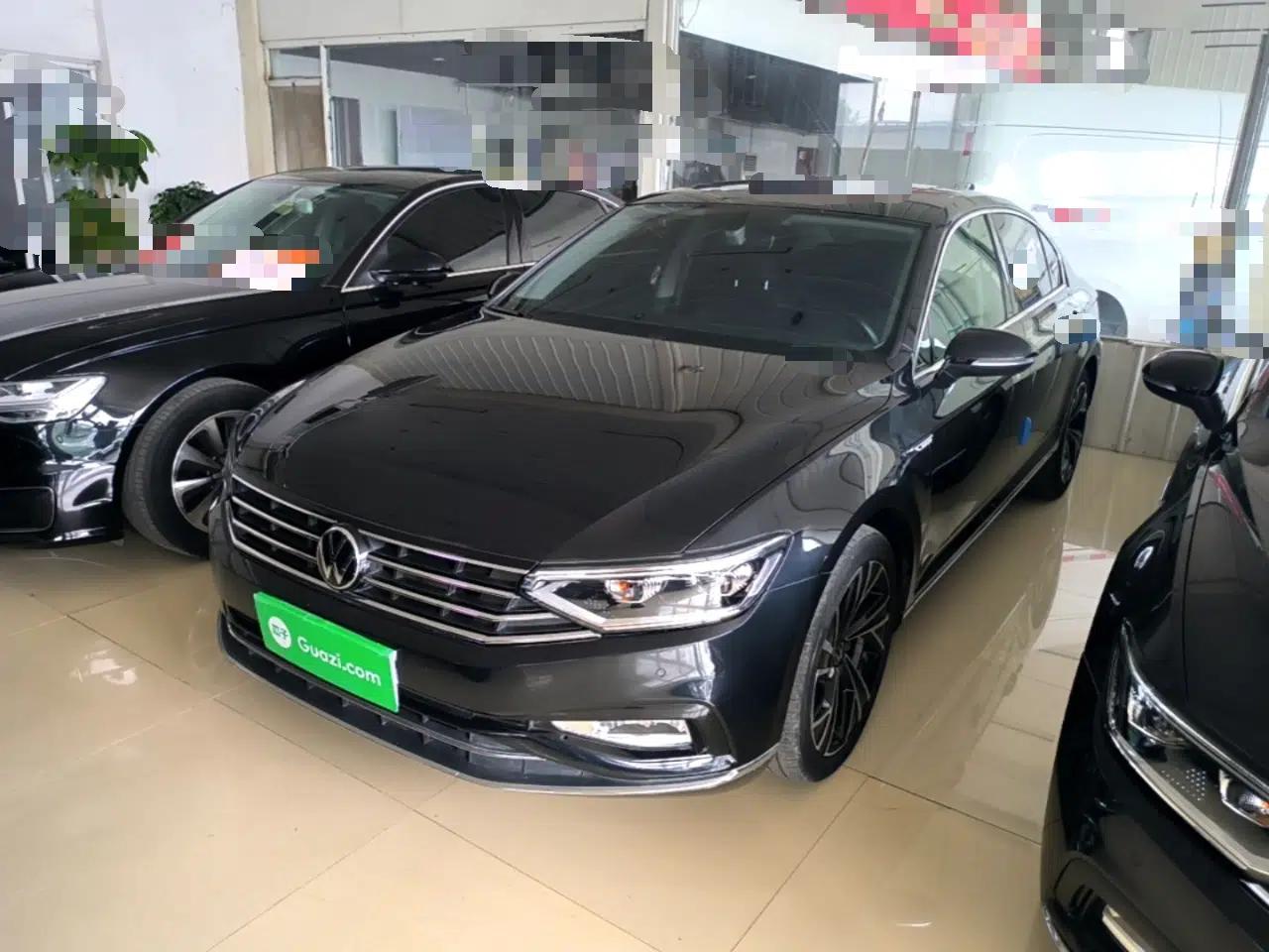 Volkswagen Magotan 2020 330TSI DSG Luxury Edition — миниатюра 1