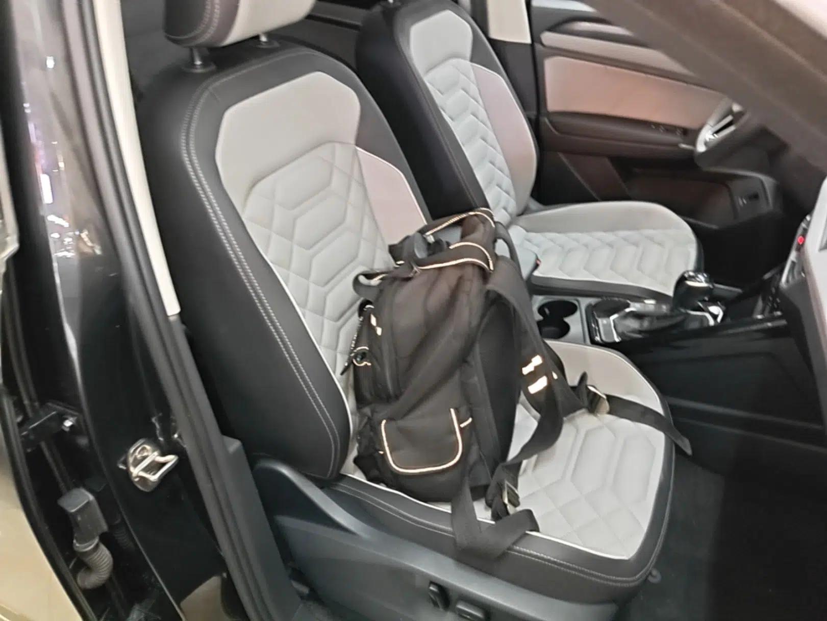 Volkswagen Tayron 2023 280TSI Two-Wheel-Drive Luxury Plus Advanced Version — миниатюра 19