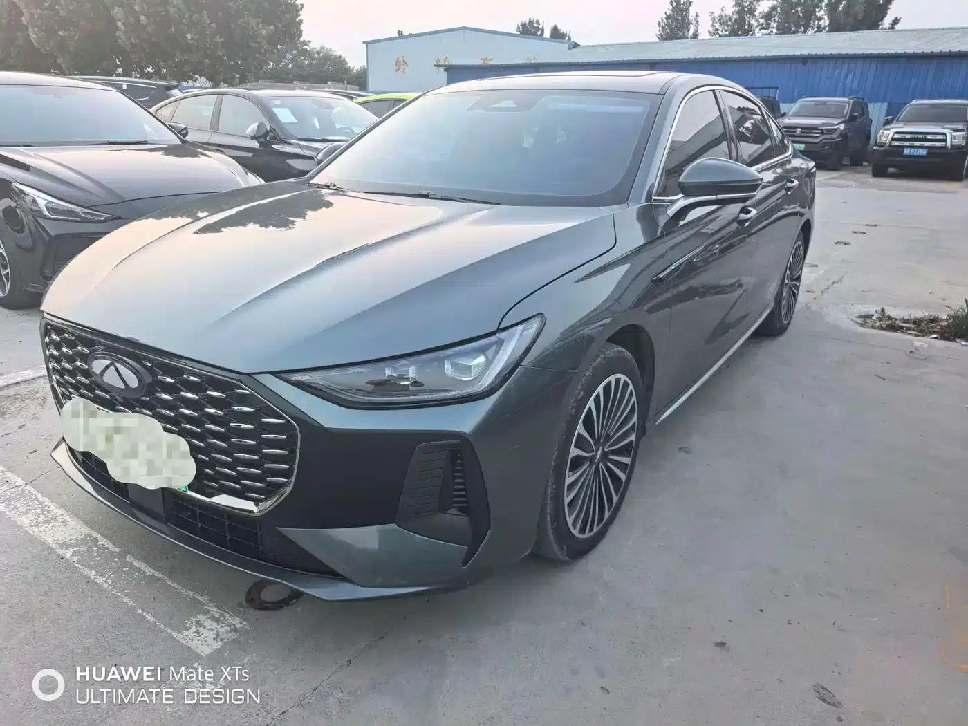 Fengyun A8L 2025 1.5TGDI 145km Luxury Edition — миниатюра 1