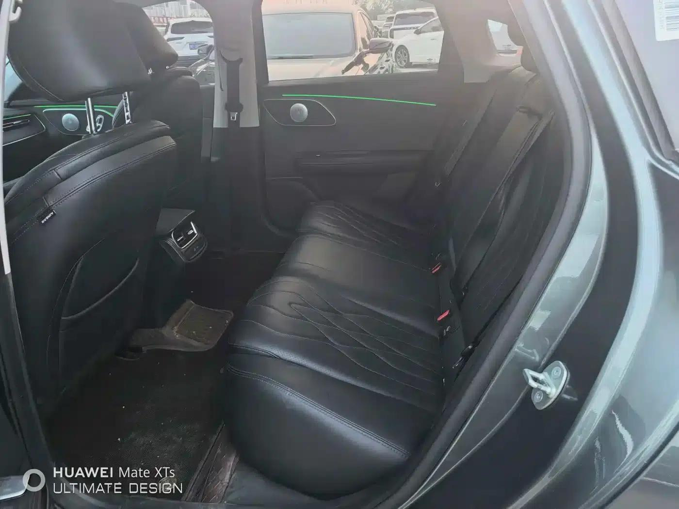 Fengyun A8L 2025 1.5TGDI 145km Luxury Edition — миниатюра 6