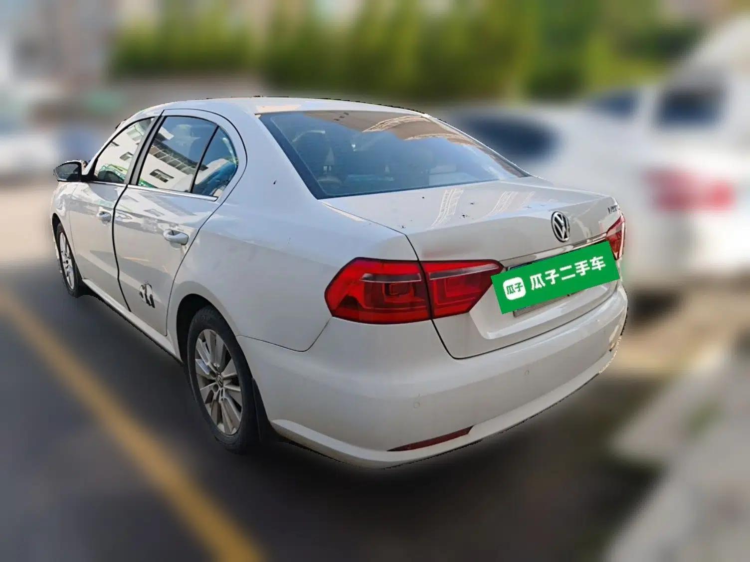 Volkswagen Lavida 2013 Restyled Classic 1.6L Manual Comfort Edition — миниатюра 4
