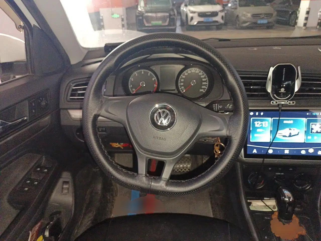 Volkswagen Lavida 2019 Lavida Start 1.5L Automatic Trendy Version China VI Standard — миниатюра 10