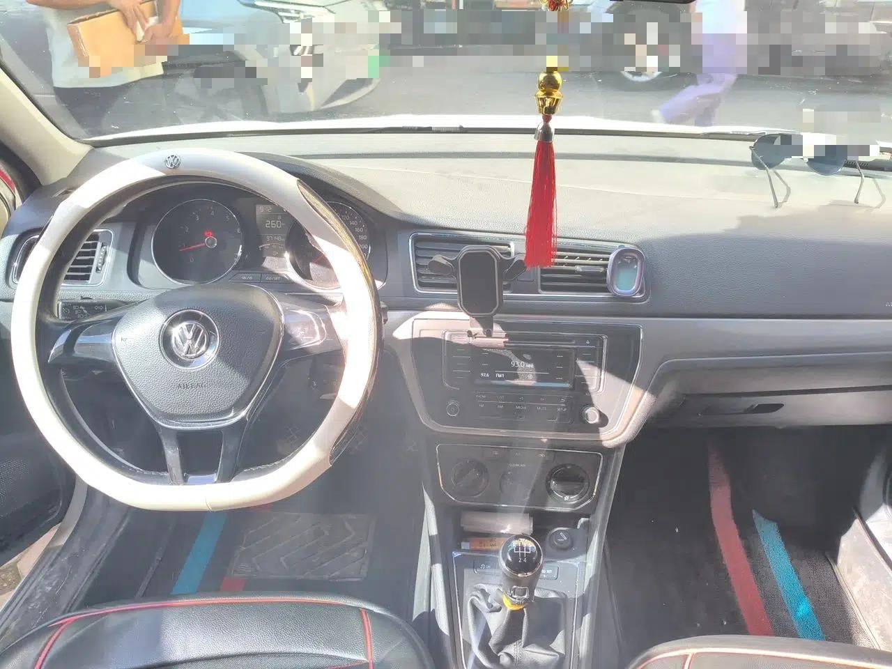 Volkswagen Lavida 2015 230TSI Manual Comfort Edition — миниатюра 6