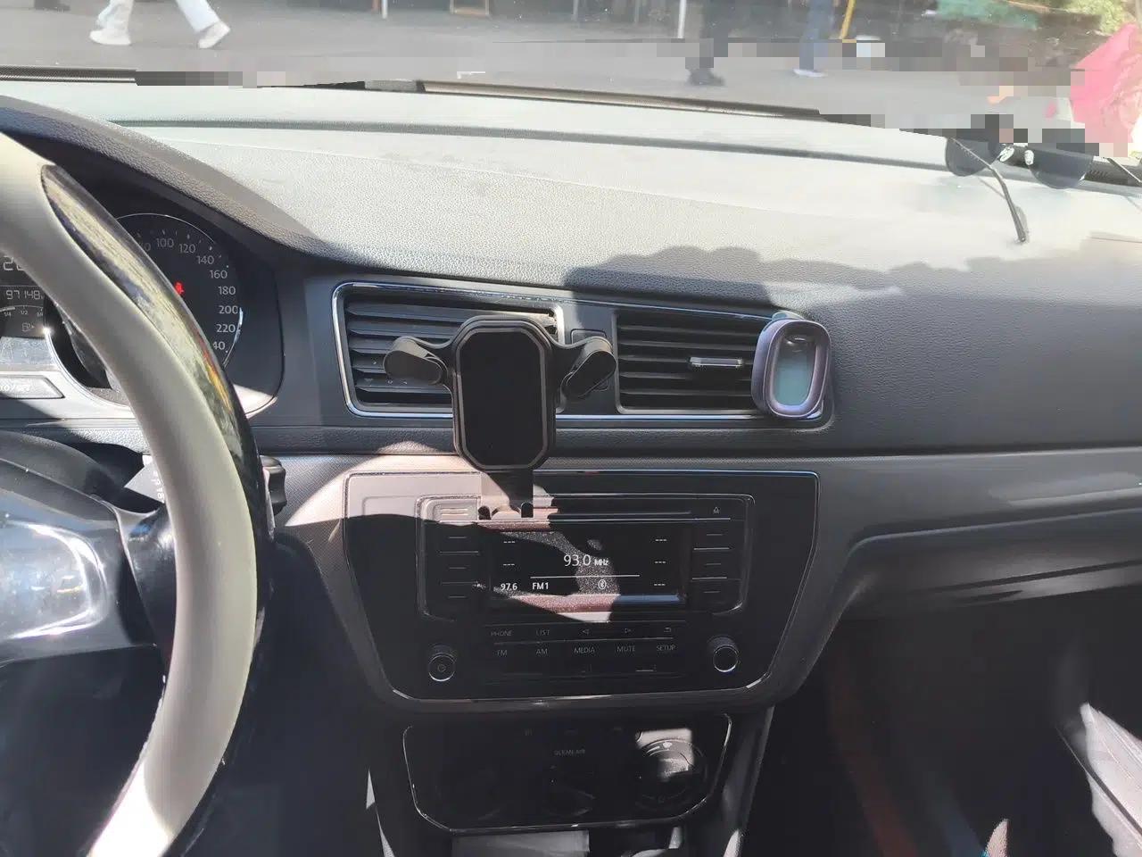 Volkswagen Lavida 2015 230TSI Manual Comfort Edition — миниатюра 10