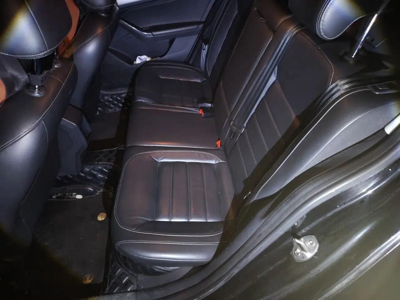 Volkswagen Lavida 2017 1.6L Automatic Comfort Edition — миниатюра 17