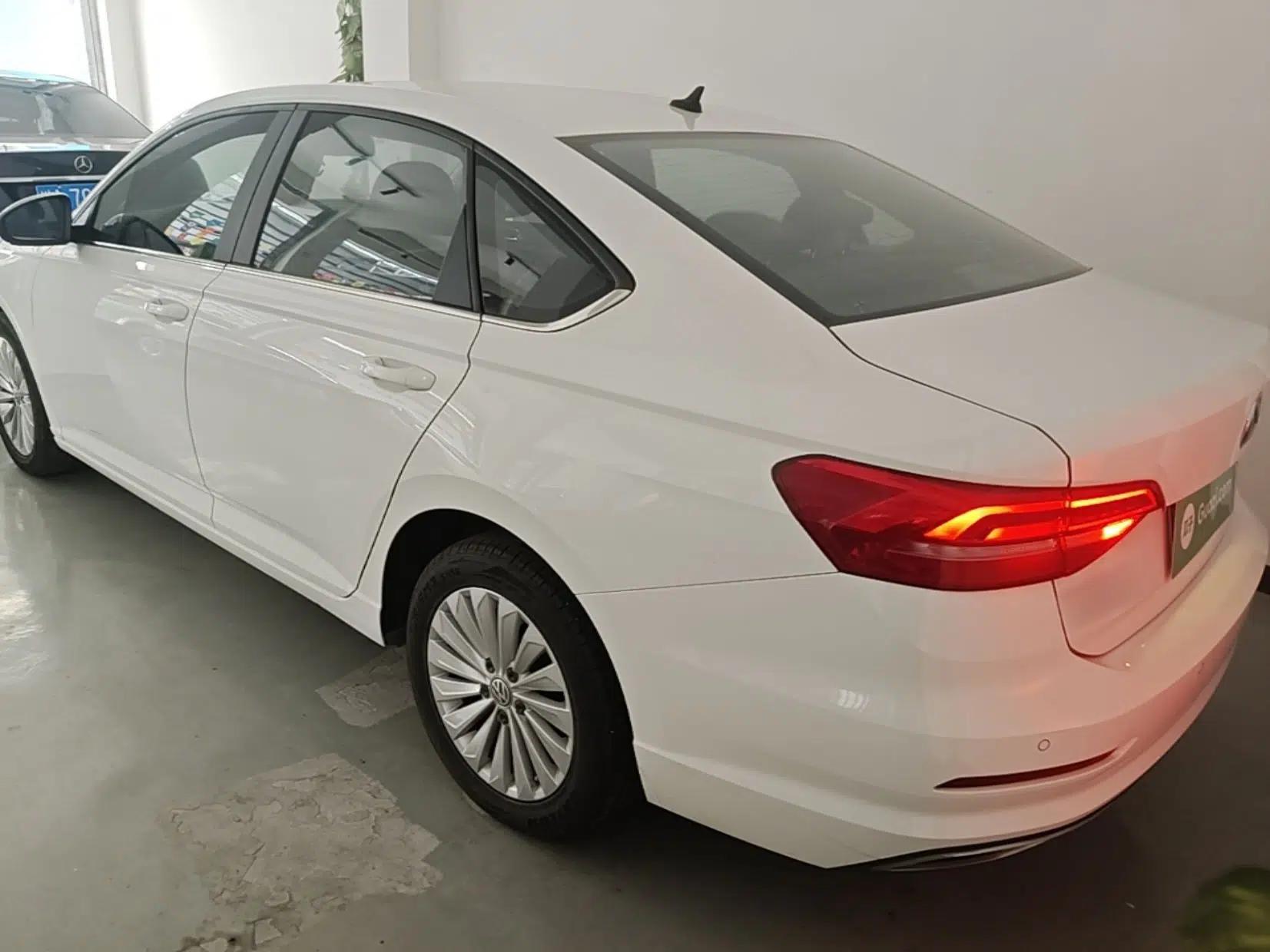 Volkswagen Lavida 2018 1.5L Automatic Comfort Edition China V Standard — миниатюра 4