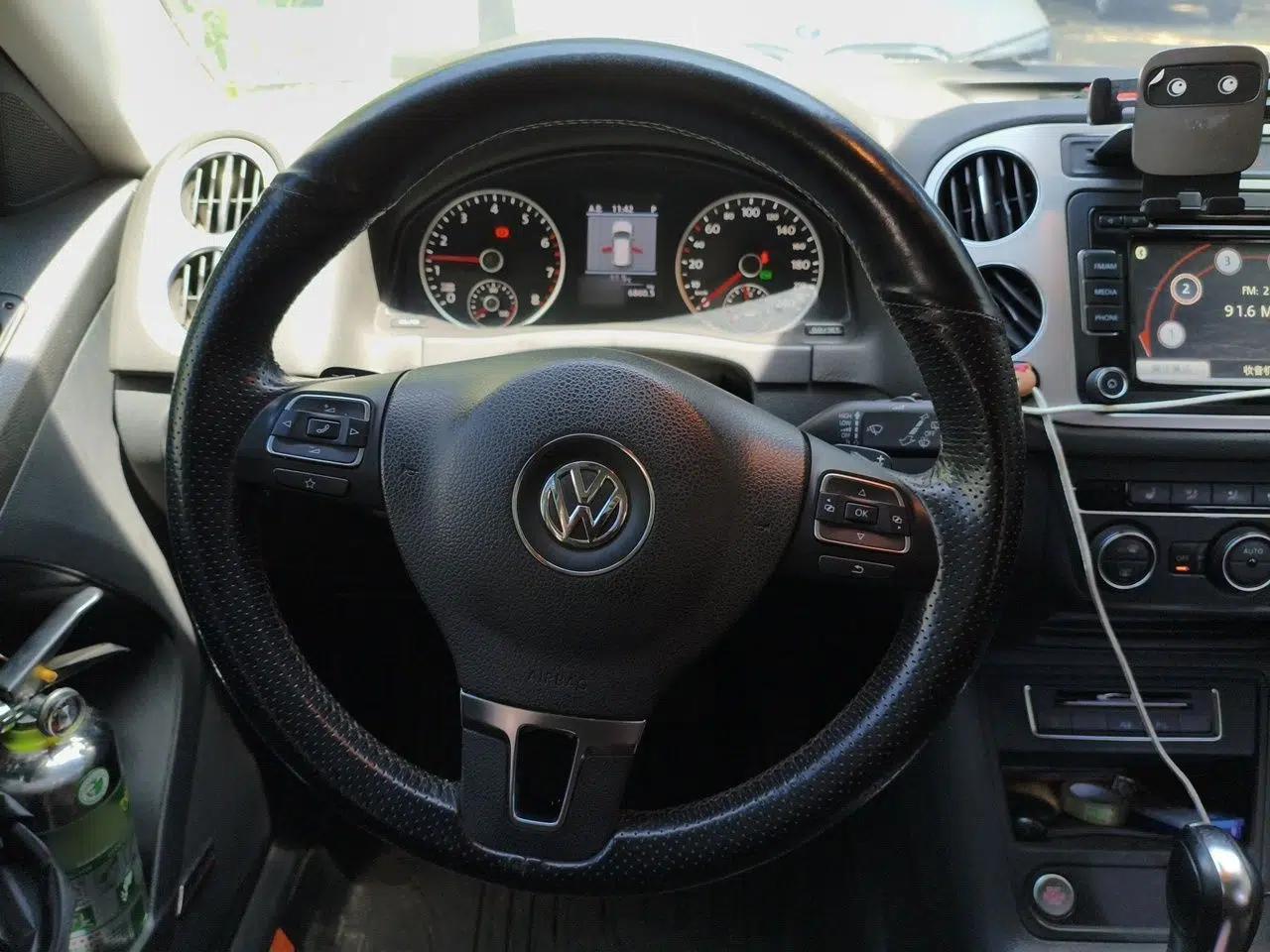Volkswagen Tiguan 2013 1.8TSI Automatic Two-Wheel Drive Luxury Model — миниатюра 10