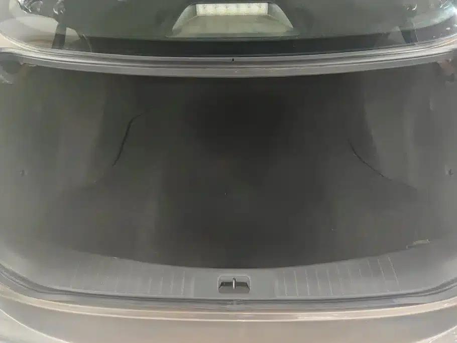 Nissan Sylphy 2019 Classic 1.6XE+ CVT Intelligent Leading Edition — миниатюра 4