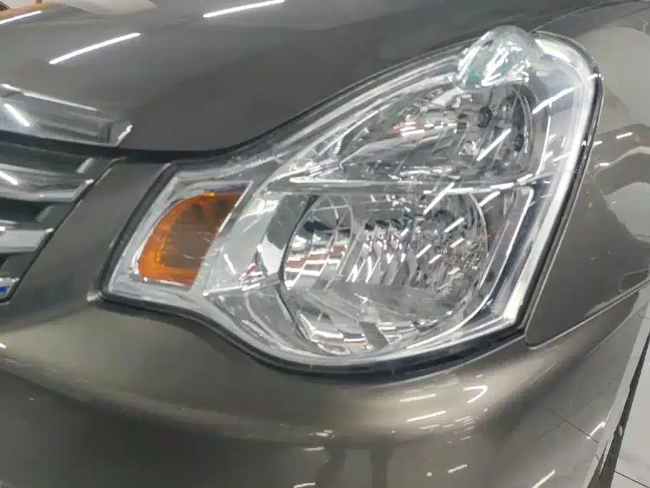 Nissan Sylphy 2019 Classic 1.6XE+ CVT Intelligent Leading Edition — миниатюра 5