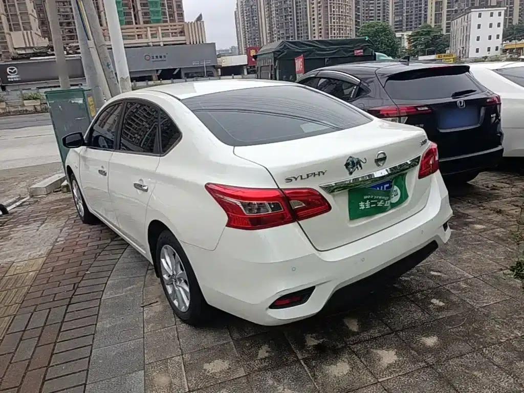 Nissan Sylphy 2024 Classic 1.6XL CVT Luxury Edition — миниатюра 5