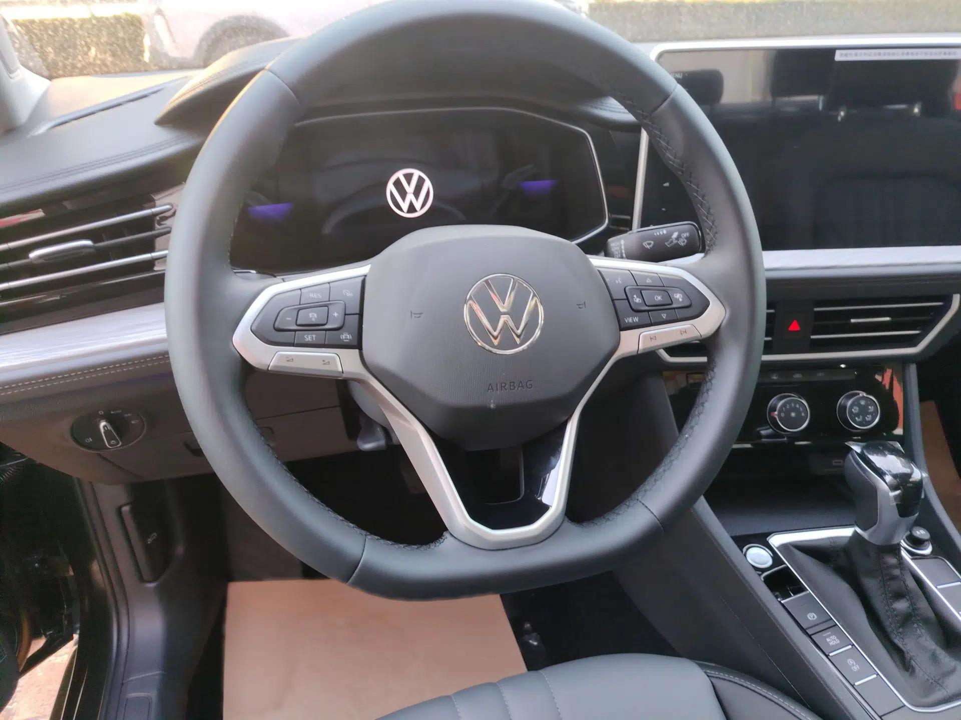 Volkswagen Sagitar 2026 Model 30 Million Units Selected 300TSI DSG Surpassing Edition — миниатюра 7