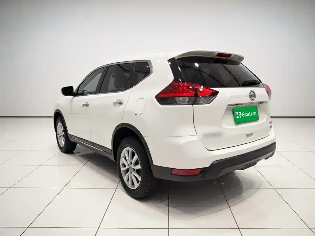 Nissan X-Trail 2017 2.0L CVT Comfort Edition 2WD — миниатюра 4