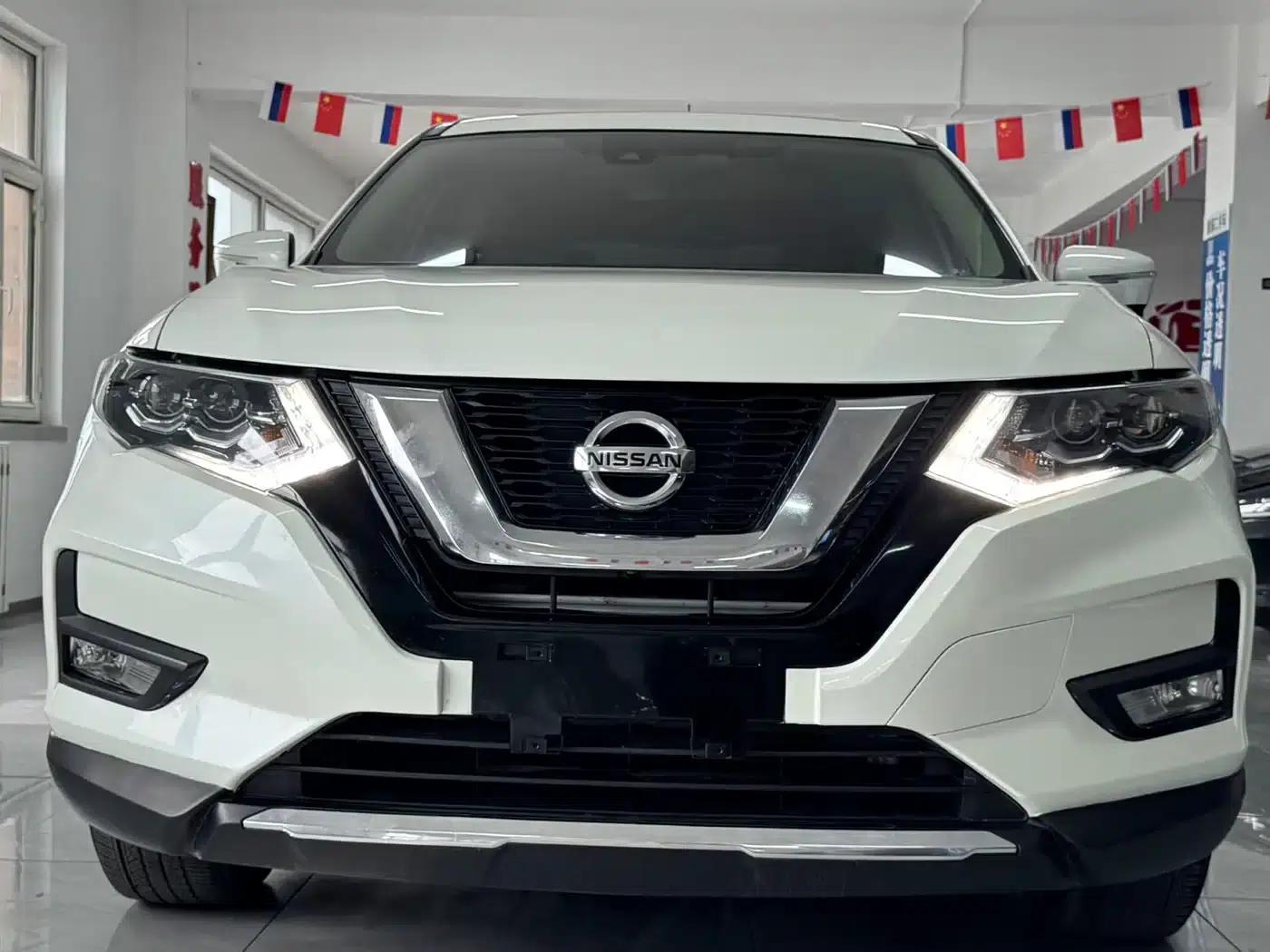 Nissan X-Trail 2022 Facelift 2.0L 2WD Intelligent Connectivity Premium Edition — миниатюра 2