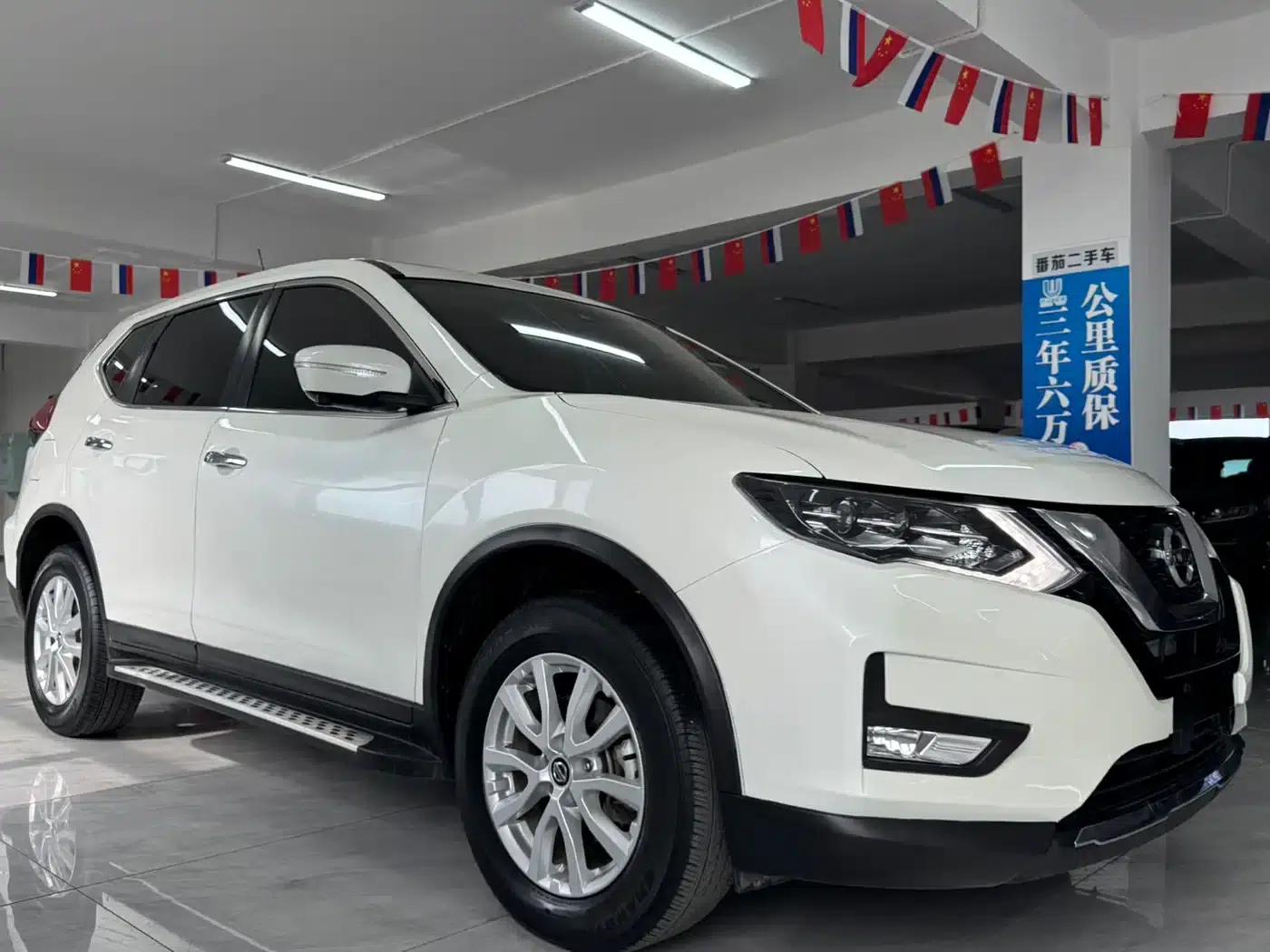 Nissan X-Trail 2022 Facelift 2.0L 2WD Intelligent Connectivity Premium Edition — миниатюра 3