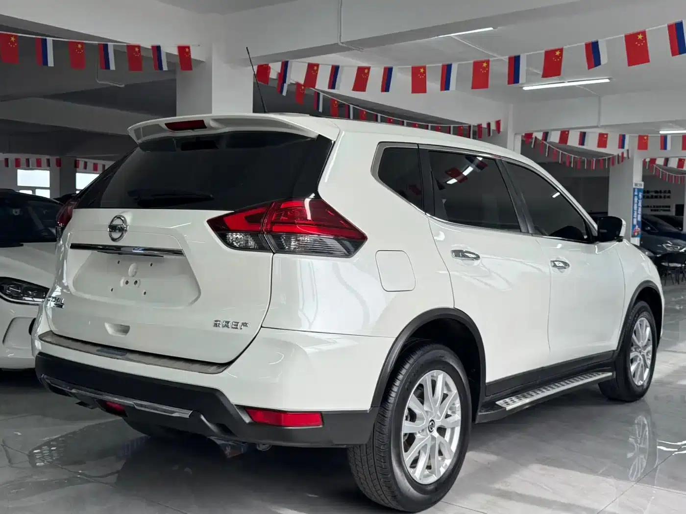 Nissan X-Trail 2022 Facelift 2.0L 2WD Intelligent Connectivity Premium Edition — миниатюра 4